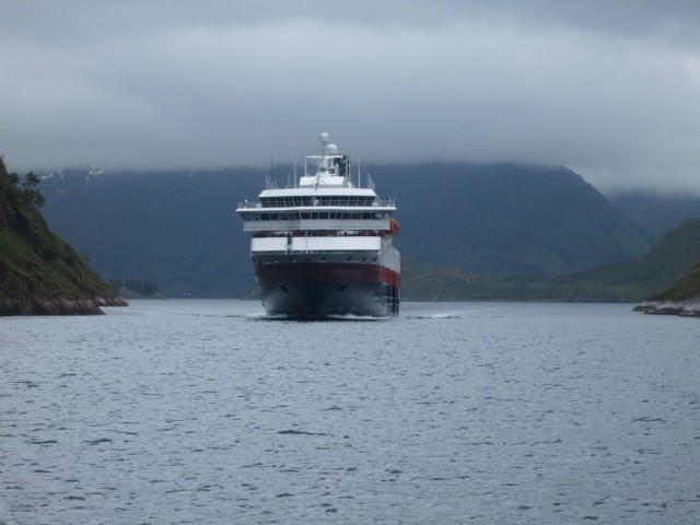 Hurtigruten_2015-06-25_16-54-1